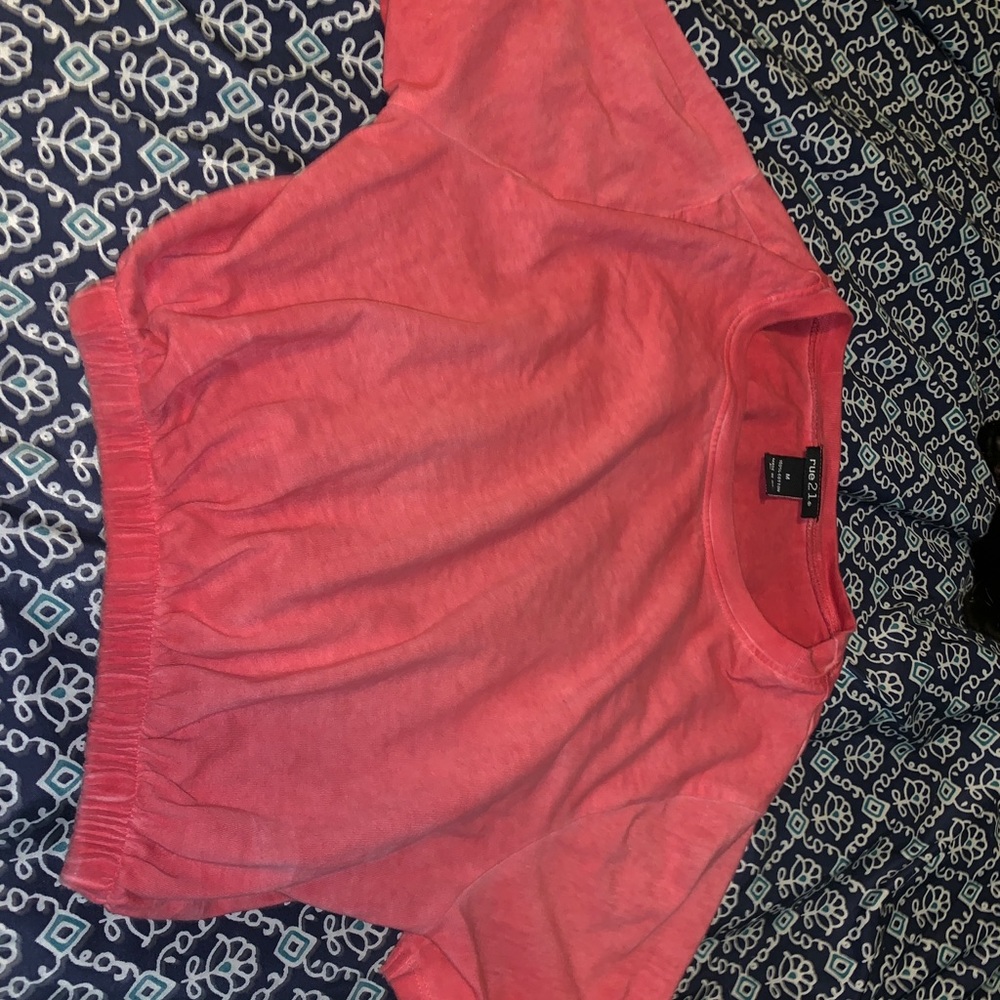 Crop top